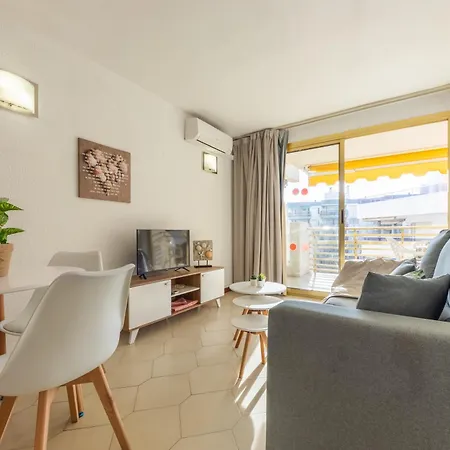 Novelty Ii Arysal 7 Apartment Salou
